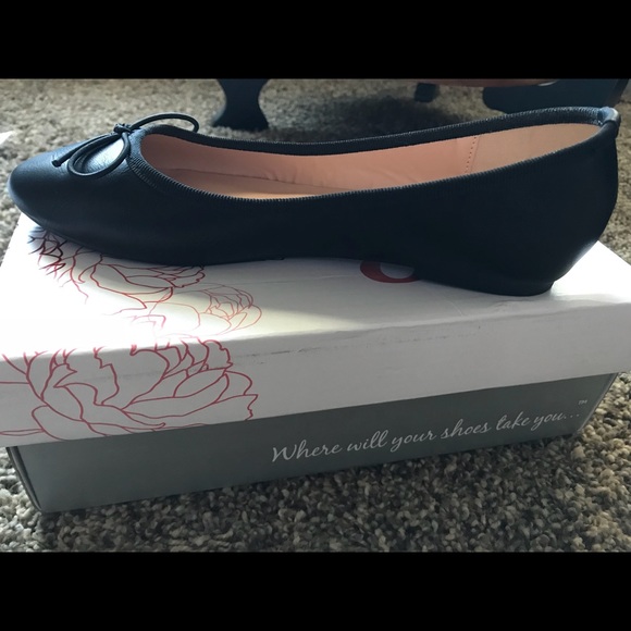 Black ballet flats size 7 NEW - Picture 2 of 2